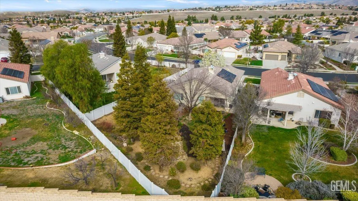 Bakersfield, California 93306, United States, 2 Bedrooms Bedrooms, ,2 BathroomsBathrooms,Residential,Active,4749