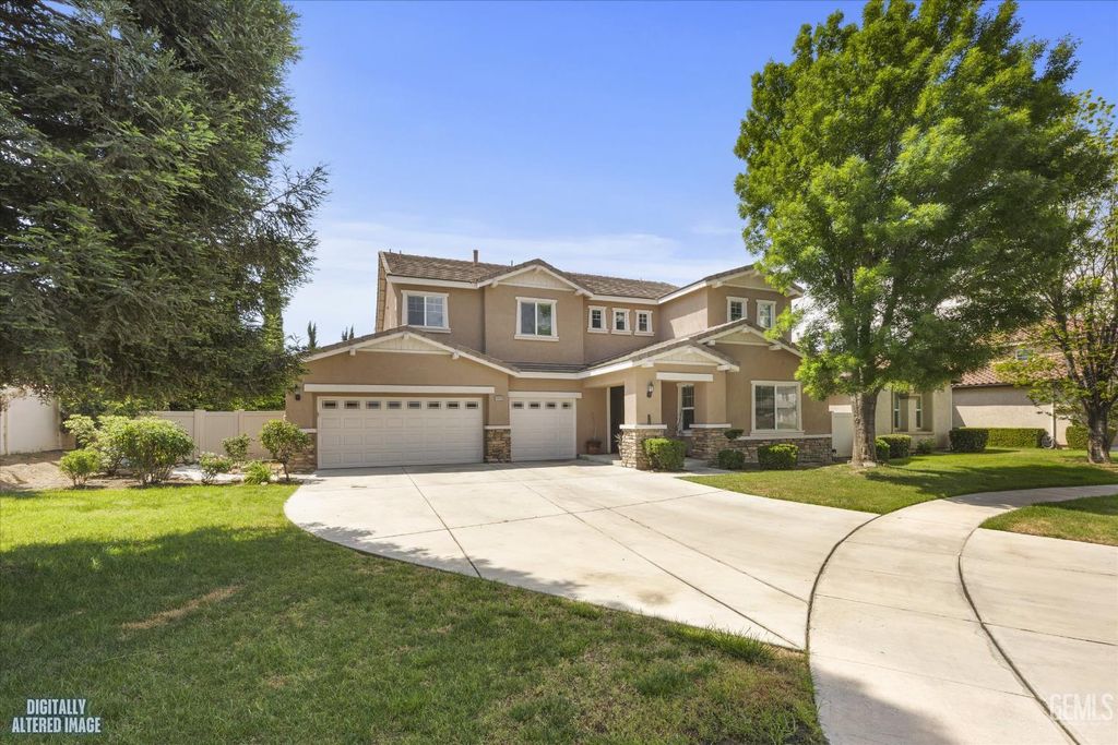 Photo of 10003 Titanium Street, Bakersfield, CA 93311 (MLS # 202604012)