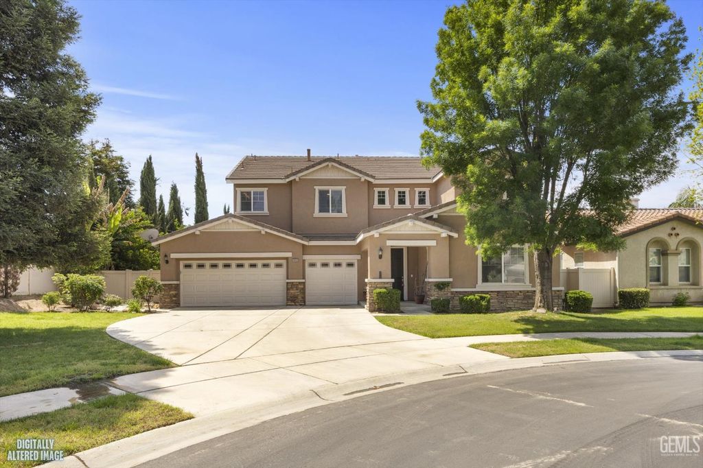 Photo of 10003 Titanium Street, Bakersfield, CA 93311 (MLS # 202604012)