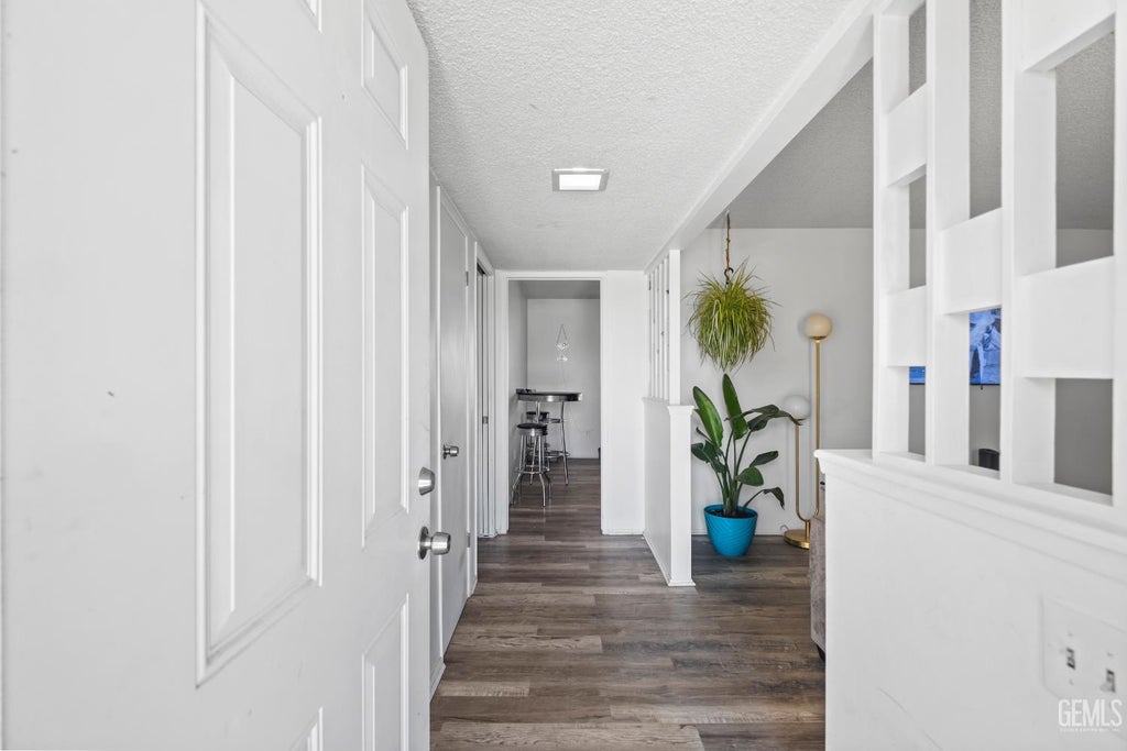 Photo of 4300 Starling DR, Bakersfield, CA 93309 (MLS # 202607914)