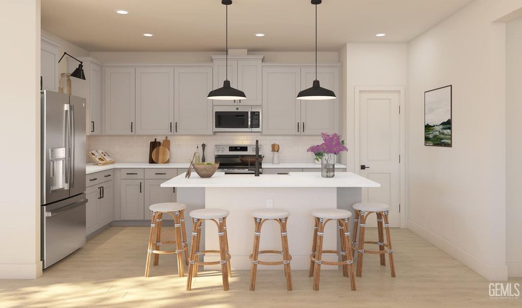 Photo of 6213 Barsanti Avenue, Bakersfield, CA 93313 (MLS # 202600290)