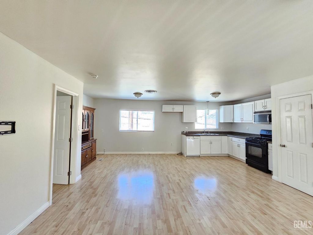 Photo of 4509 High Trail, Frazier Park, CA 93225 (MLS # 202510609)