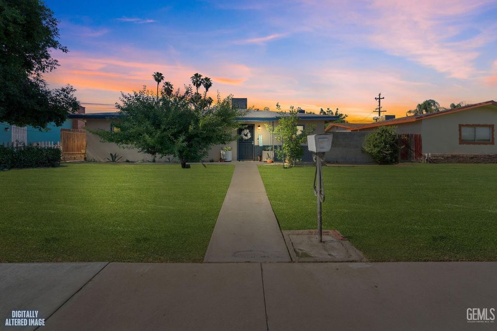 Photo of 708 White Ln LN, Bakersfield, CA 93307 (MLS # 202605367)