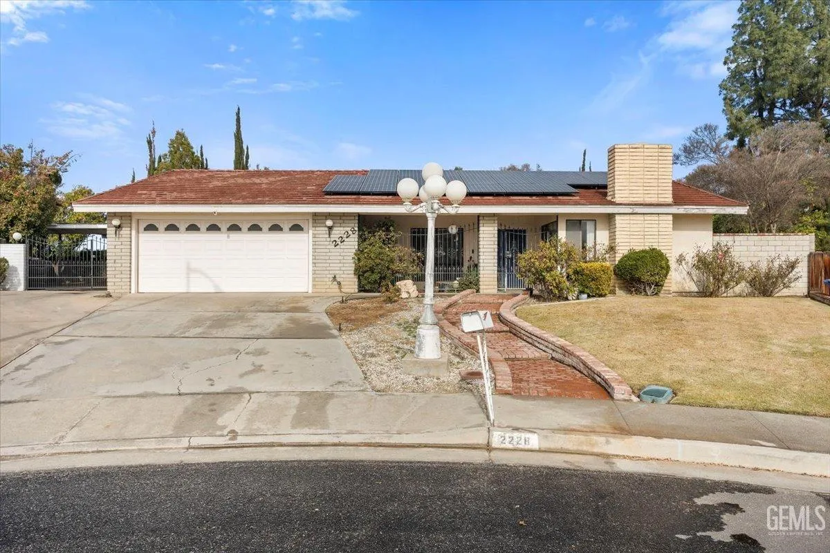 Bakersfield, California 93306, United States, 3 Bedrooms Bedrooms, ,2 BathroomsBathrooms,Residential,Active,11945