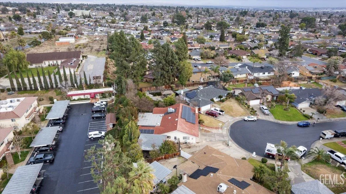 Bakersfield, California 93306, United States, 3 Bedrooms Bedrooms, ,2 BathroomsBathrooms,Residential,Active,11945