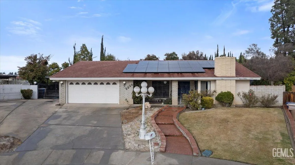 Bakersfield, California 93306, United States, 3 Bedrooms Bedrooms, ,2 BathroomsBathrooms,Residential,Active,11945
