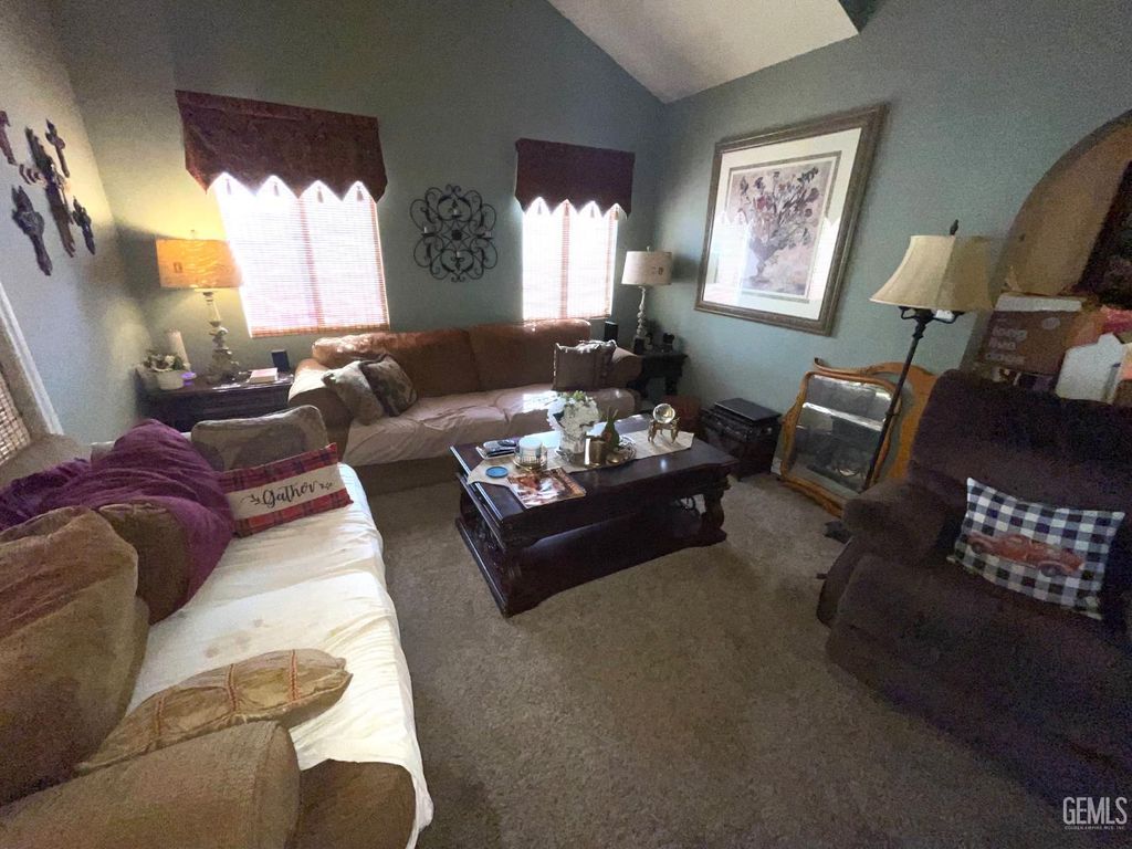 Photo of 415 E 21st Street, Bakersfield, CA 93305 (MLS # 202510917)