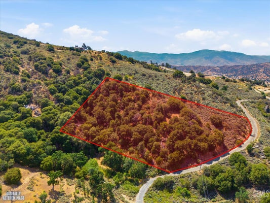 25200 CAMPGROUND DR, TEHACHAPI, CA 93561 - Image f1d296c514d29bdaff7bbdde913edc5b/2807680701