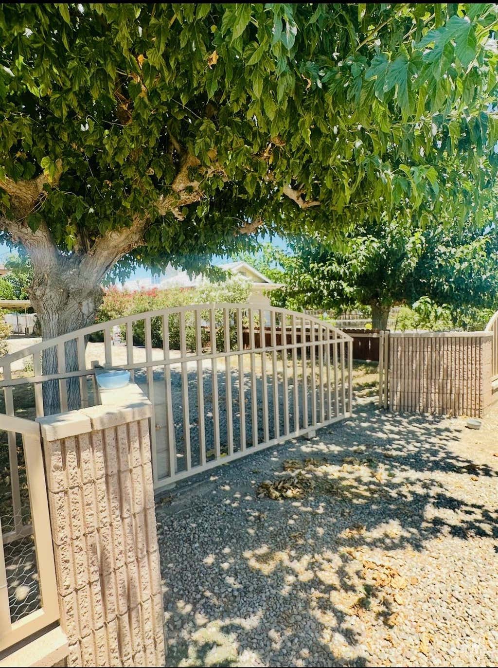 Photo of 27992 Taft Highway, Taft, CA 93263 (MLS # 202607913)