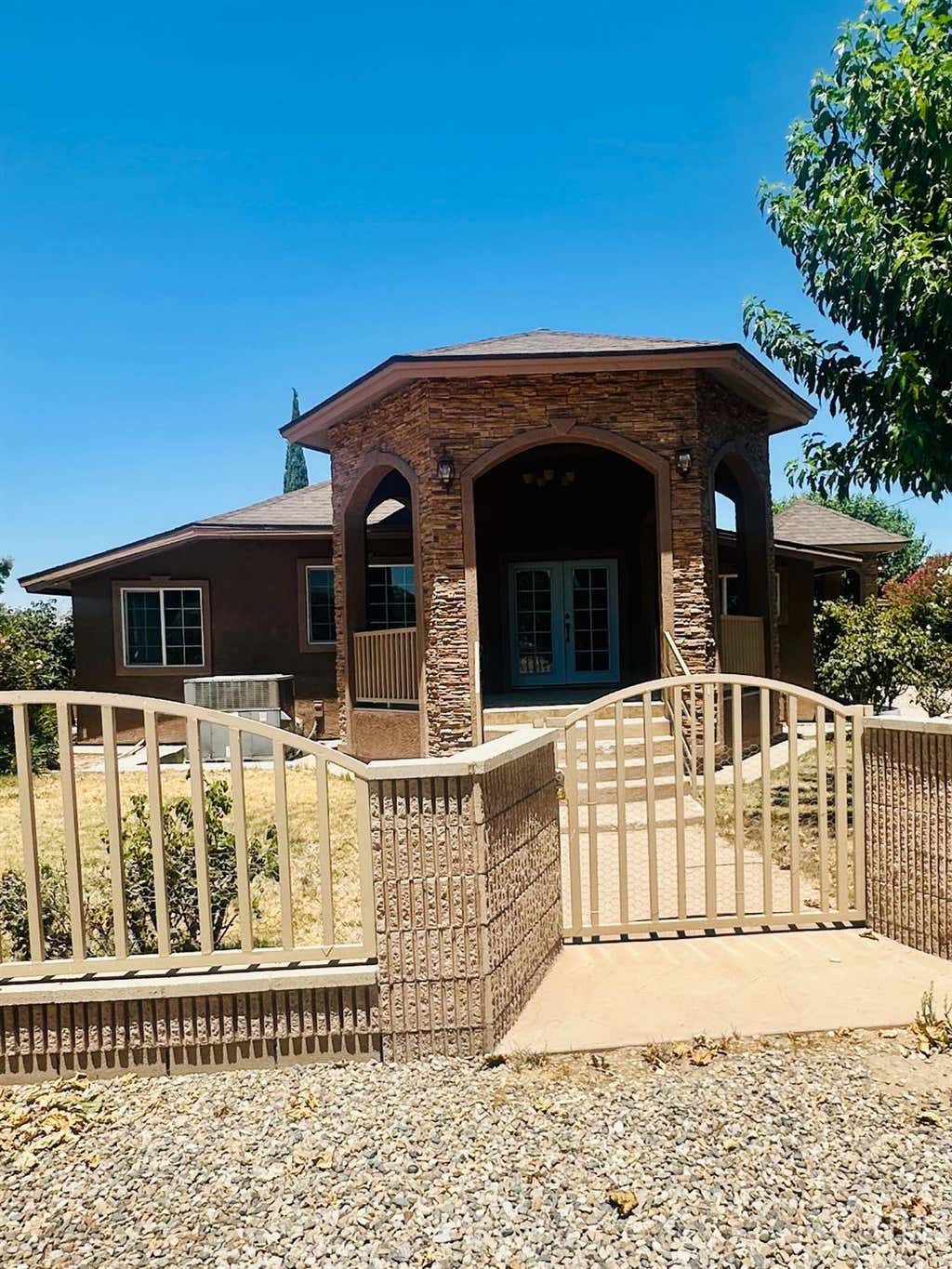 Photo of 27992 Taft Highway, Taft, CA 93263 (MLS # 202607913)