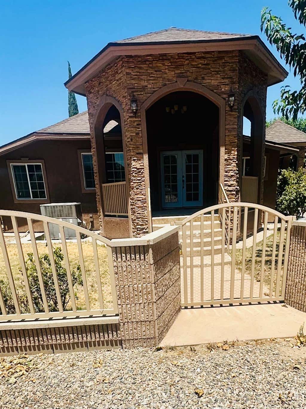 Photo of 27992 Taft Highway, Taft, CA 93263 (MLS # 202607913)