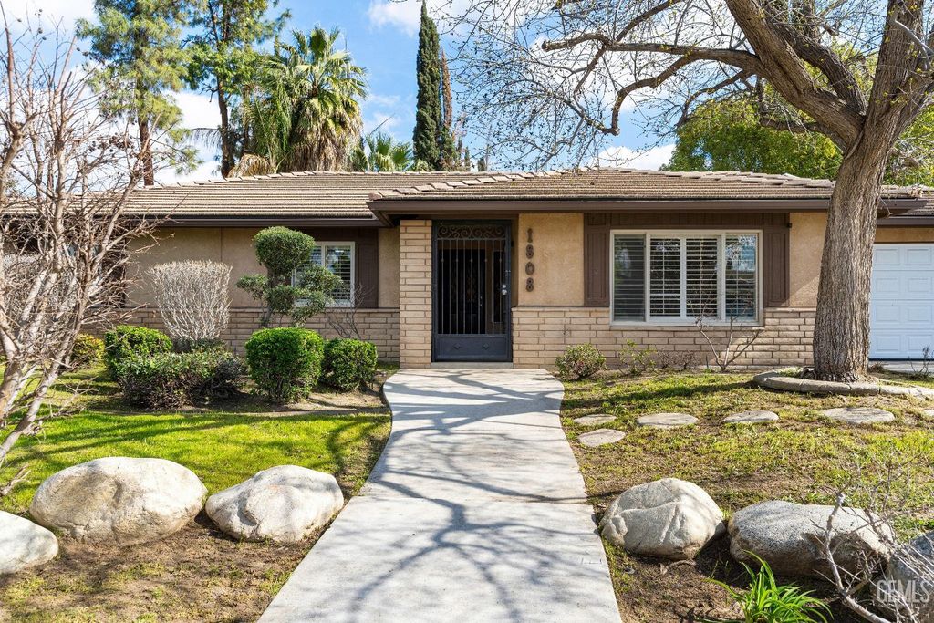 Photo of 1808 El Portal Drive, Bakersfield, CA 93309 (MLS # 202602168)