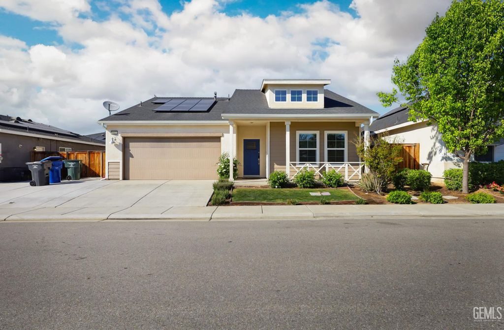 Photo of 9612 Cobble Creek Drive, Shafter, CA 93263 (MLS # 202602460)