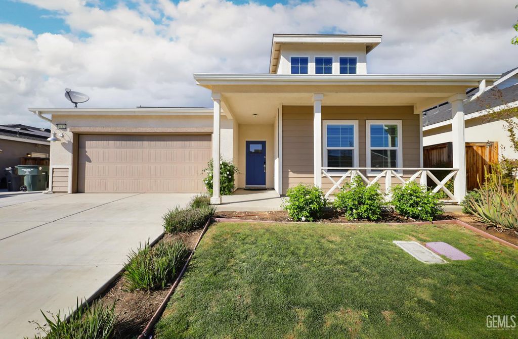 Photo of 9612 Cobble Creek Drive, Shafter, CA 93263 (MLS # 202602460)