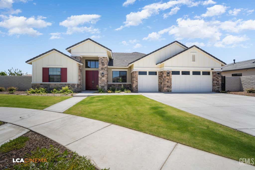 Photo of 12613 Espalier Court, Bakersfield, CA 93311 (MLS # 202606100)