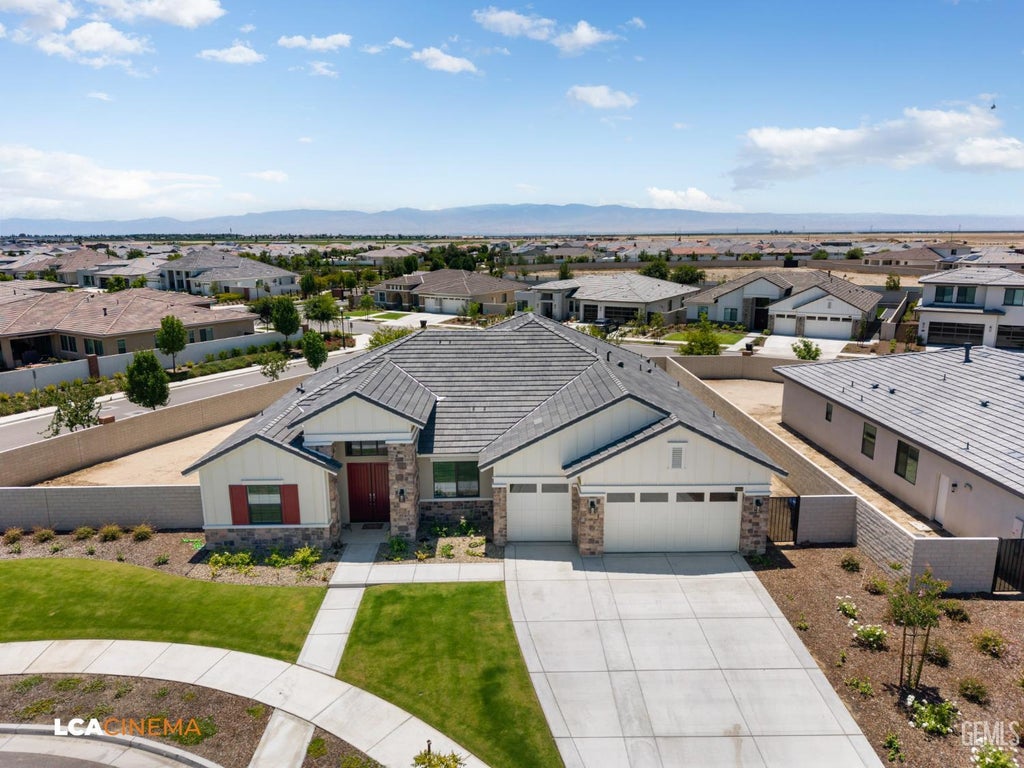 Photo of 12613 Espalier Court, Bakersfield, CA 93311 (MLS # 202606100)