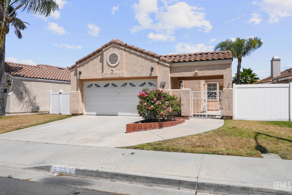 Photo of 29886 Greens Court, Menifee, CA 92584 (MLS # 202604871)