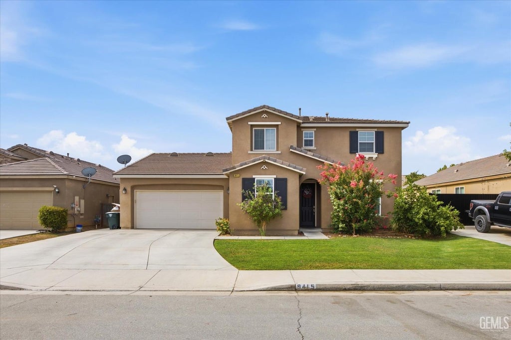 Photo of 9415 Ceres Street, Bakersfield, CA 93306 (MLS # 202607549)