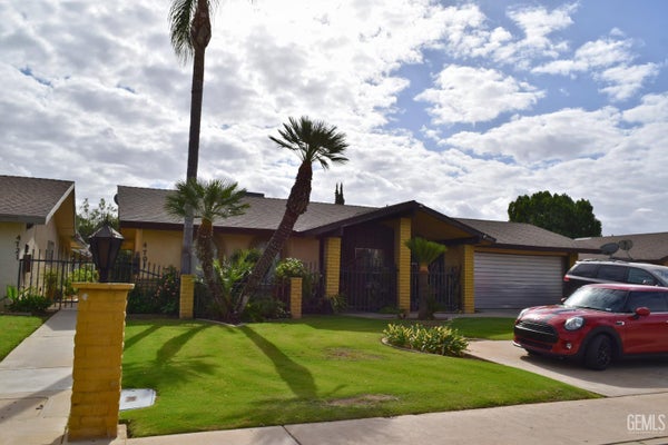 4701 COLUMBUS ST, BAKERSFIELD, CA 93306 - Image f54eeb72e4d9af1a3b85b8e53ef307f6/2523044824