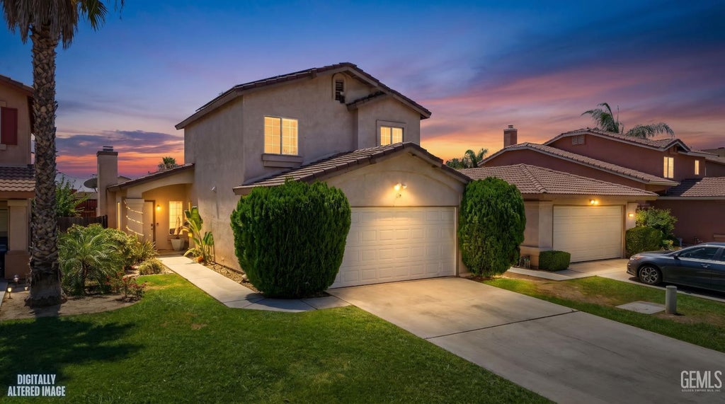 Photo of 1805 Scenic View Drive, Bakersfield, CA 93307 (MLS # 202608407)