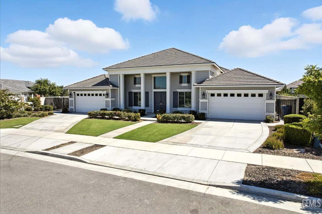 Photo of 12303 Hemmerling Lane, Bakersfield, CA 93311 (MLS # 202607688)