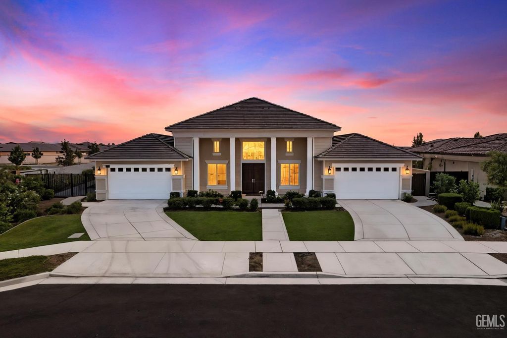 Photo of 12303 Hemmerling Lane, Bakersfield, CA 93311 (MLS # 202607688)