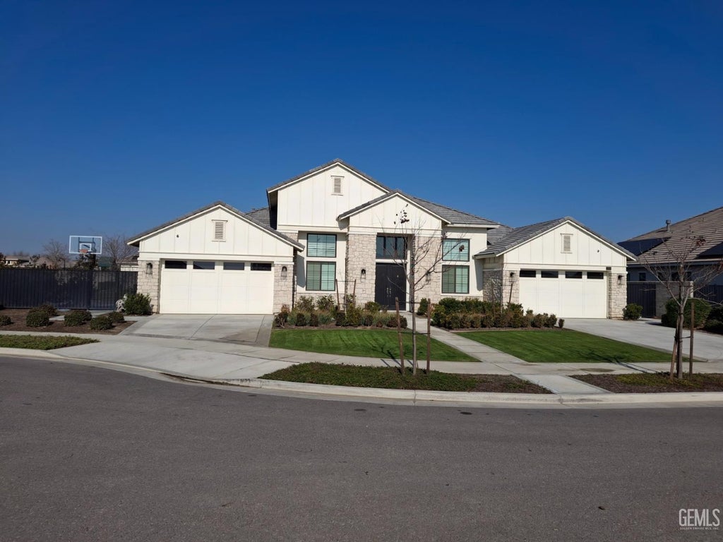 Photo of 0 S 12322 Champlin Place, Bakersfield, CA 93311 (MLS # 202609863)