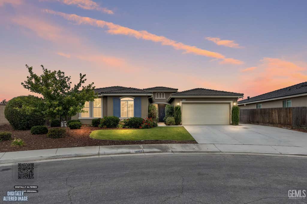 Photo of 14903 Chatsworth Avenue, Bakersfield, CA 93314 (MLS # 202605770)