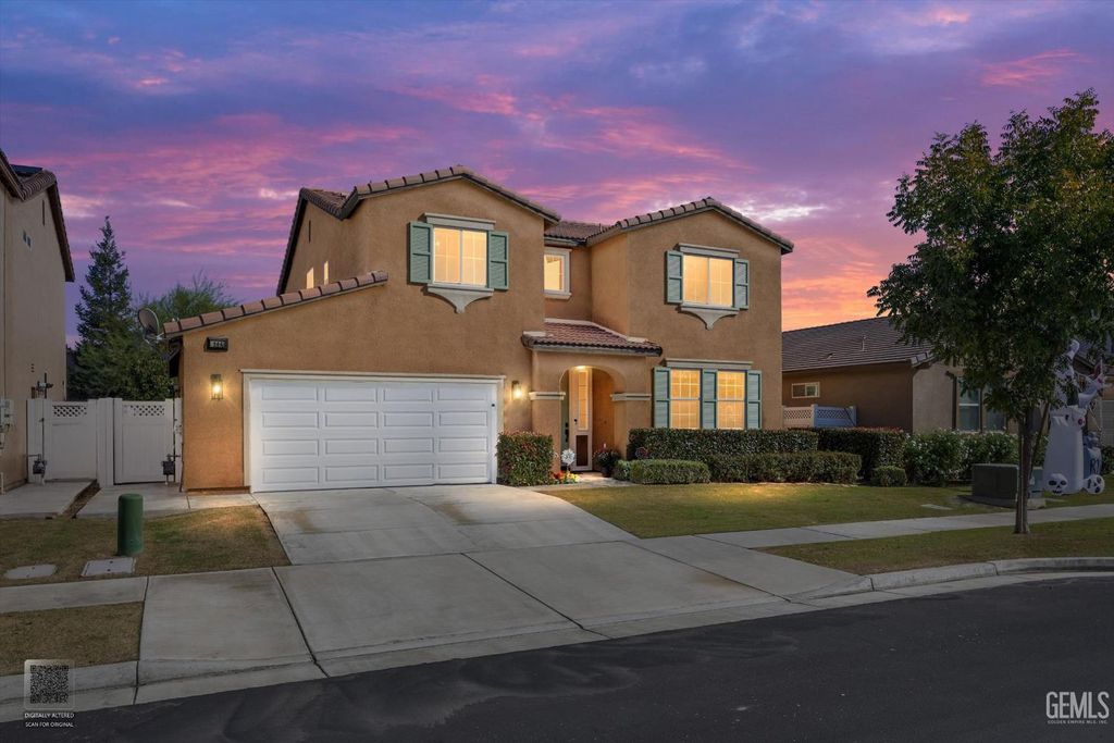 Photo of 308 White Alder Drive, Bakersfield, CA 93314 (MLS # 202601057)