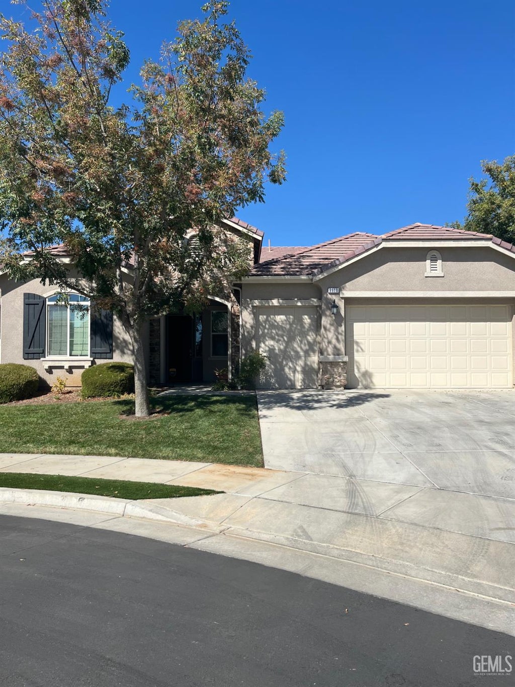 Photo of 9910 Copenhagen Place, Bakersfield, CA 93306 (MLS # 202610170)