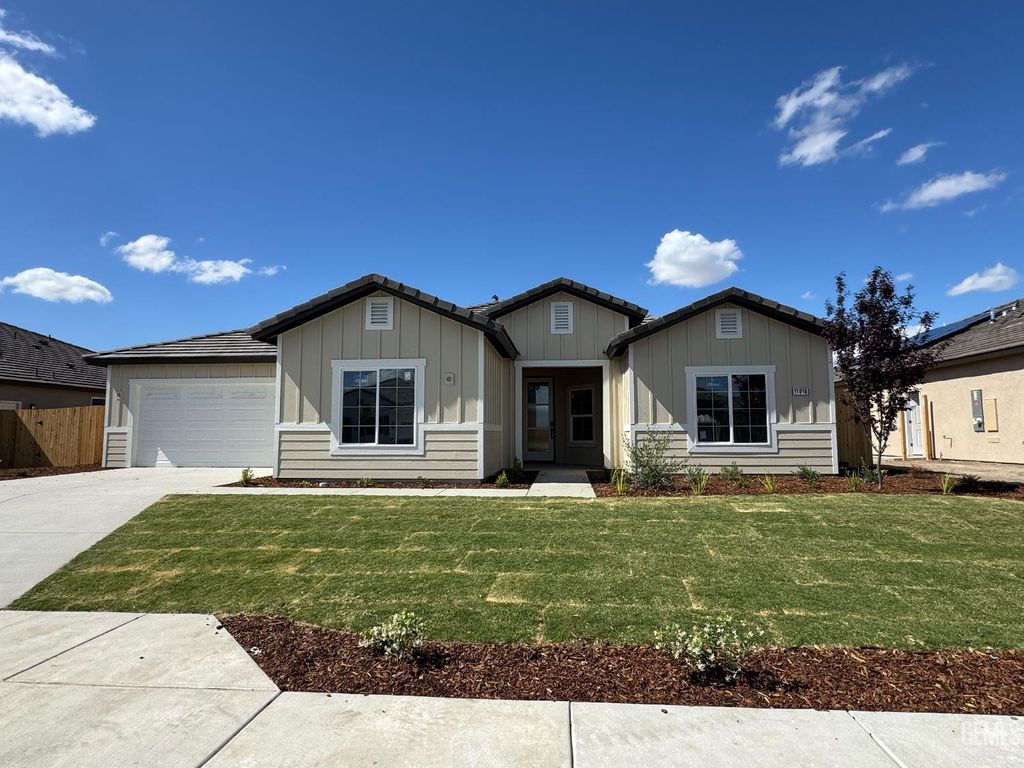 Photo of 11016 Irontooth Ave, Bakersfield, CA 93311 (MLS # 202510650)