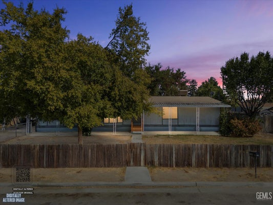 8870 HUDSON PL, BAKERSFIELD, CA 93307 - Image f927791a20db4ea4e8f4e103a118a794/1700597079