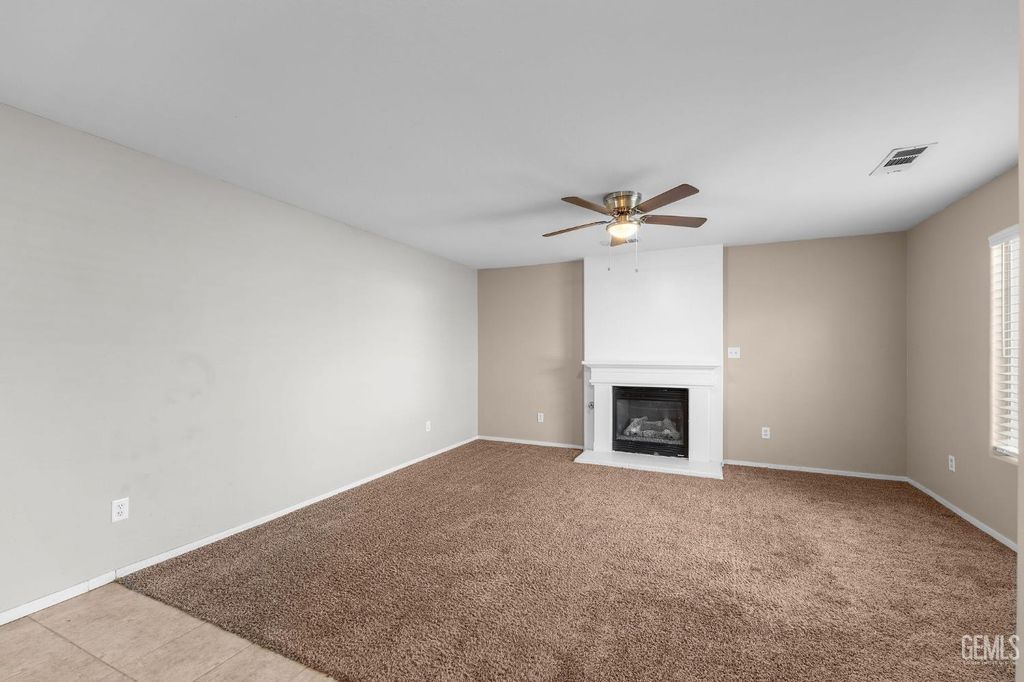 Photo of 3817 Harris Road, Bakersfield, CA 93313 (MLS # 202601098)