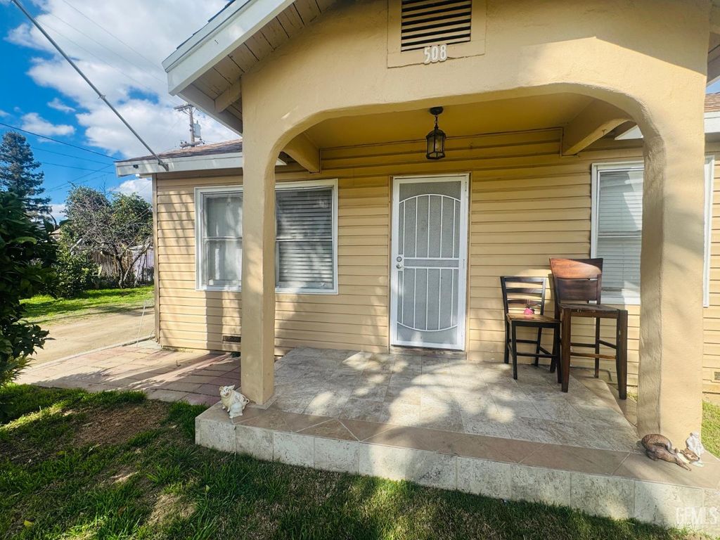 Photo of 508 Beardsley Avenue, Bakersfield, CA 93308 (MLS # 202601616)