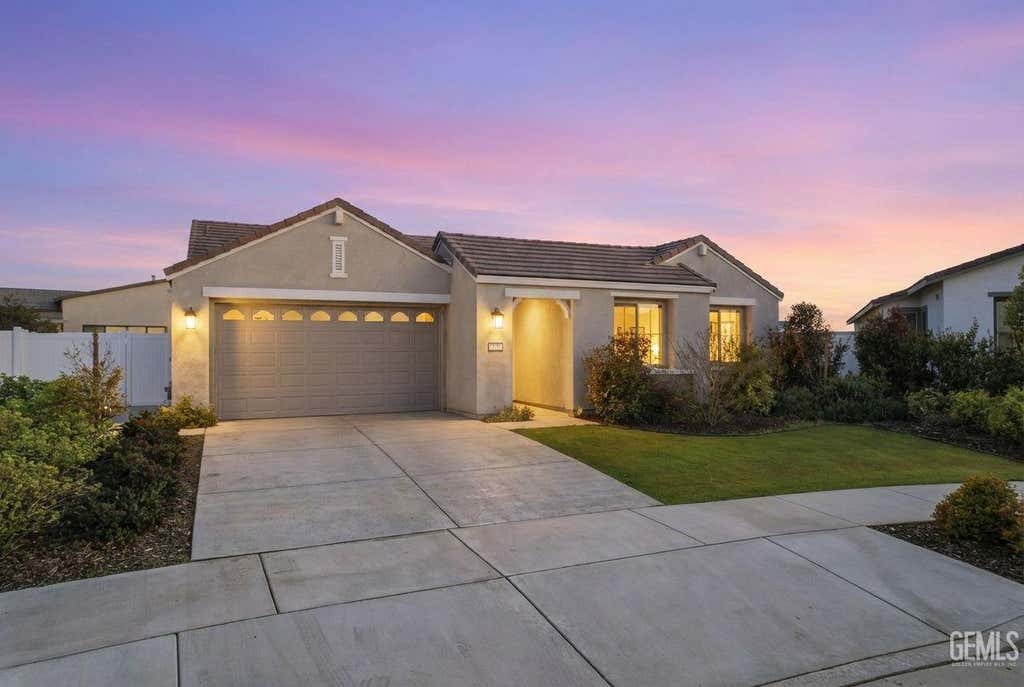 Photo of 15011 Coyle Circle, Bakersfield, CA 93311 (MLS # 202602333)