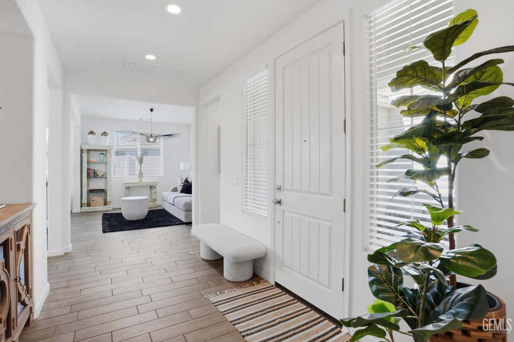 Photo of 15011 Coyle Circle, Bakersfield, CA 93311 (MLS # 202602333)