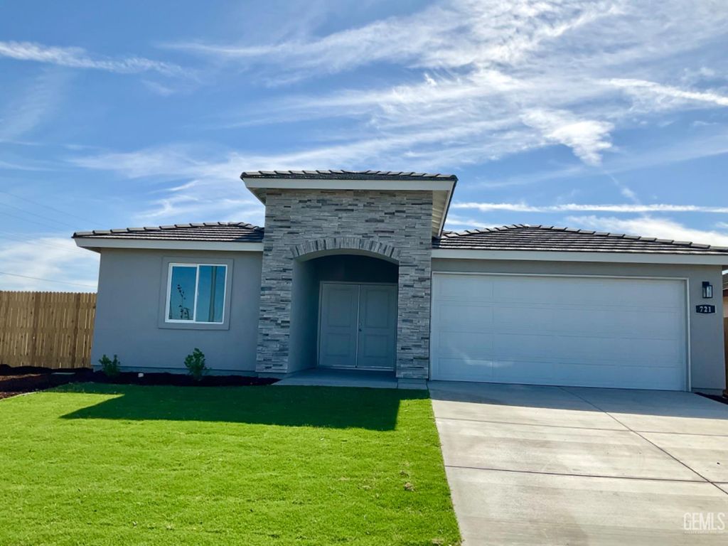 Photo of 721 Merengue Street, Bakersfield, CA 93306 (MLS # 202511212)