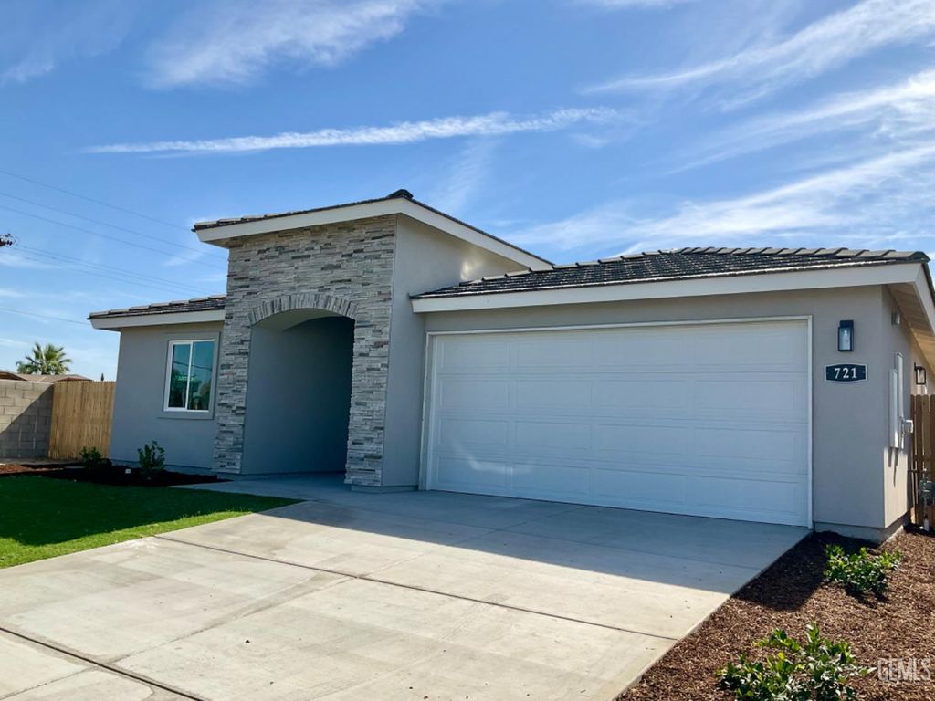 Photo of 721 Merengue Street, Bakersfield, CA 93306 (MLS # 202511212)