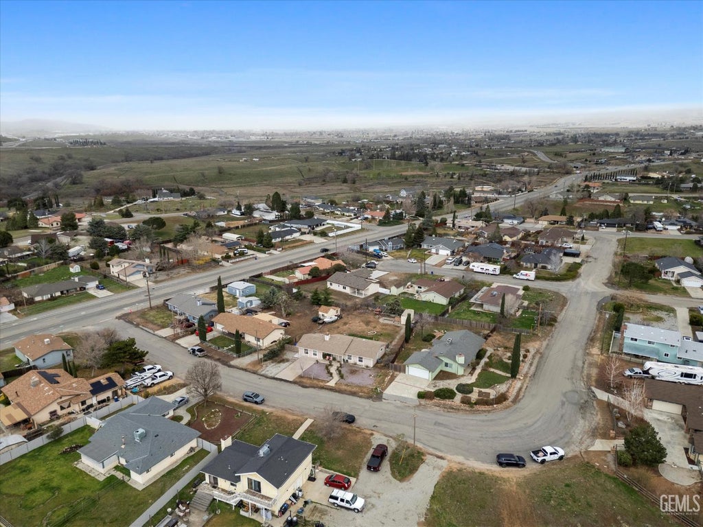 Photo of 19720 Kid Place, Tehachapi, CA 93561 (MLS # 202610419)