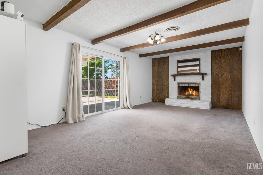 Photo of 4709 Pine Castle Avenue, Bakersfield, CA 93313 (MLS # 202603974)