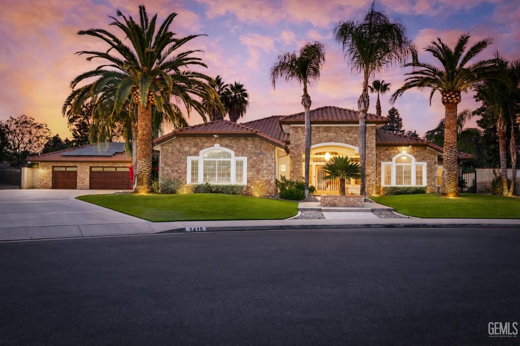 Photo of 1415 Ensley Drive, Bakersfield, CA 93312 (MLS # 202610764)