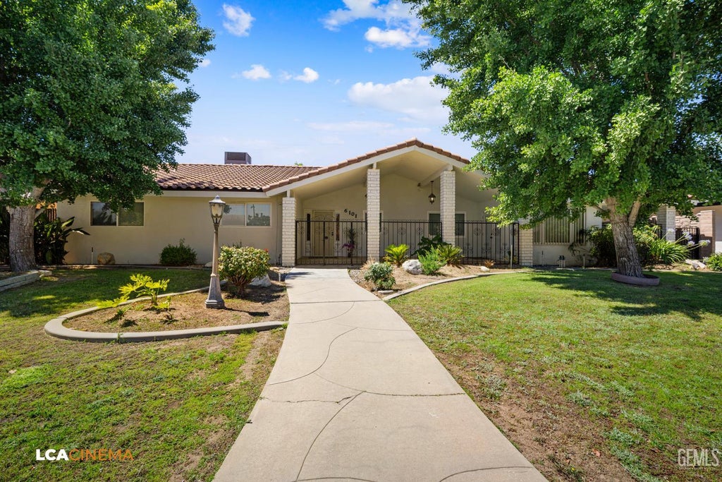 Photo of 6101 Olive Drive, Bakersfield, CA 93308 (MLS # 202606559)