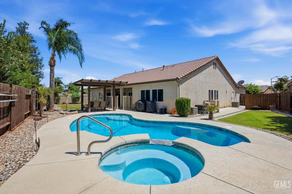 Photo of 12720 Great Country Drive, Bakersfield, CA 93312 (MLS # 202608259)