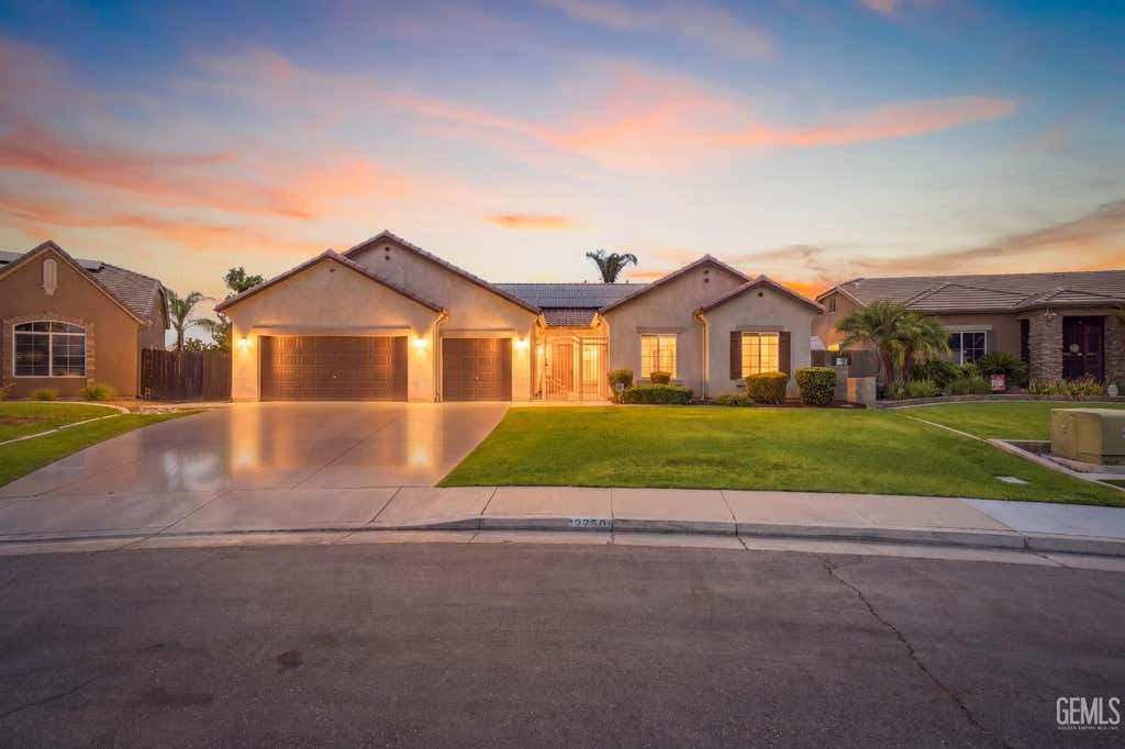 Photo of 12720 Great Country Drive, Bakersfield, CA 93312 (MLS # 202608259)