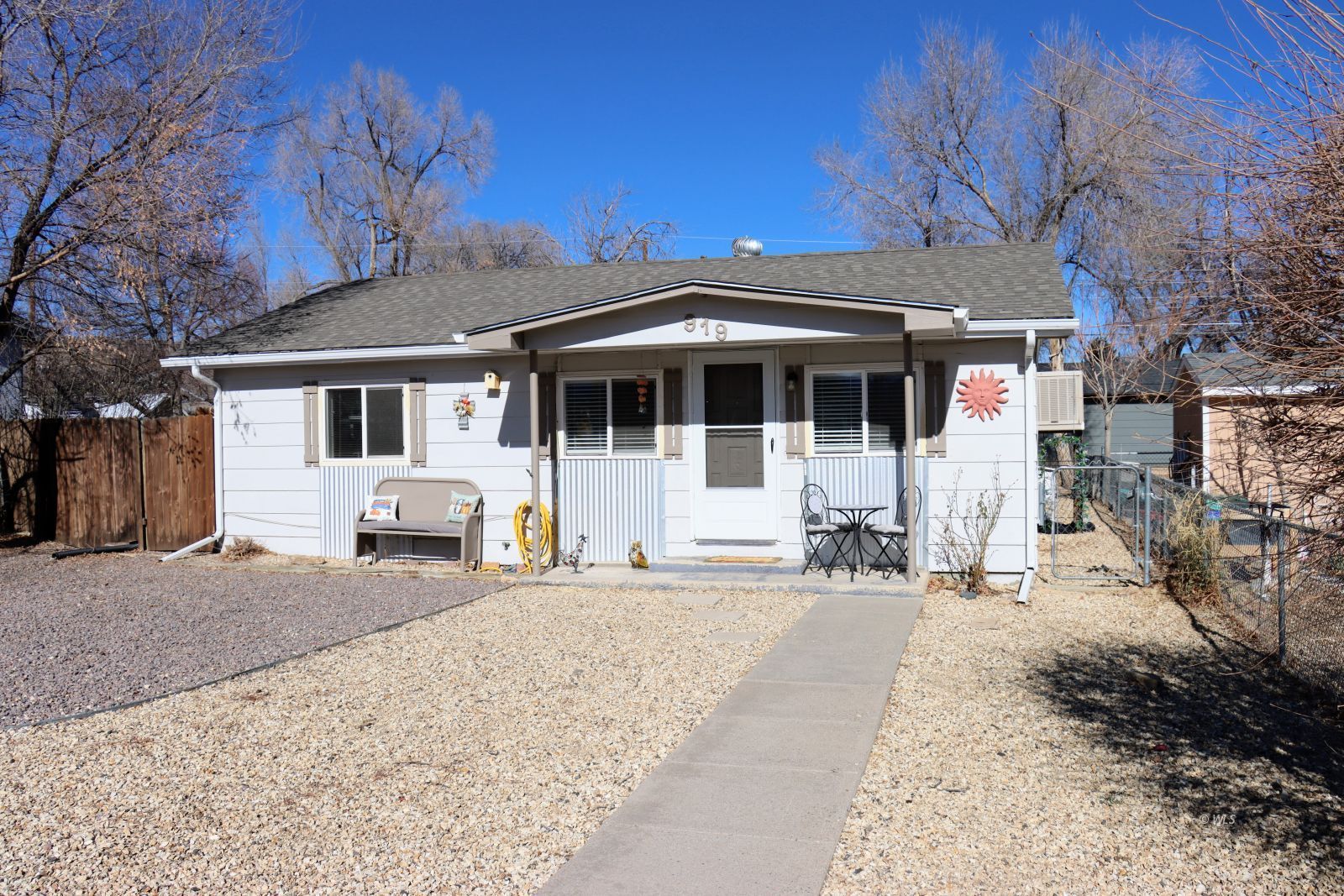 Photo 1 of 35 — 919 Woodlawn Ave, Canon City, CO 81212