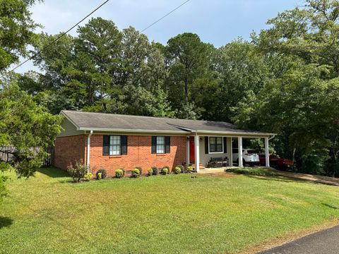 Photo of 102 W Wheeler Dr., Booneville, MS 38829 (MLS # 25-2884) Photo of 102 W Wheeler Dr., Booneville, MS 38829 (MLS # 25-2884)