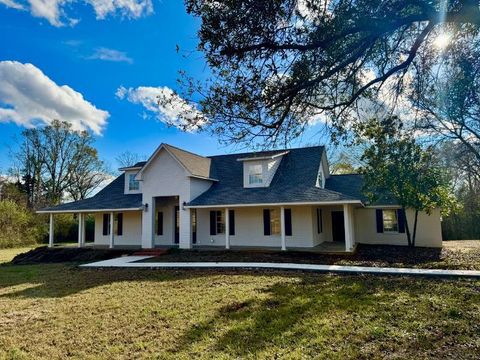 Photo of 2288 Chesterville Road, Tupelo, MS 38801 (MLS # 25-3535)