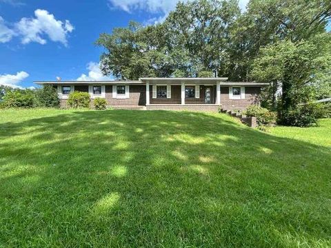 Photo of 2422 Main St., Plantersville, MS 38862 (MLS # 25-2544)