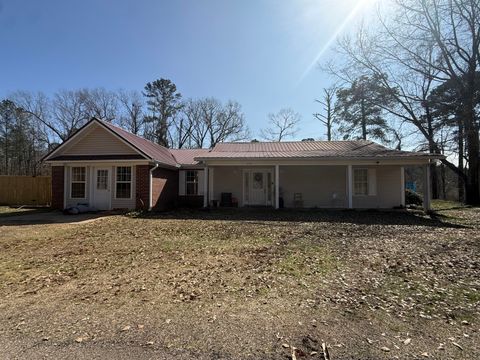 Photo of 250 Scooter Hill Road, Mantachie, MS 38855 (MLS # 26-426)