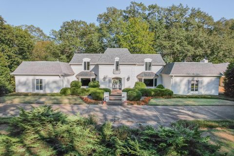 Photo of 1914 Oak Lane, Corinth, MS 38834 (MLS # 25-3634)